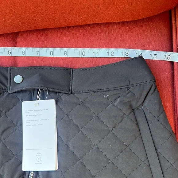 Athleta Quilted Black Jupe Apres Ski Skirt Black size 8 NWT