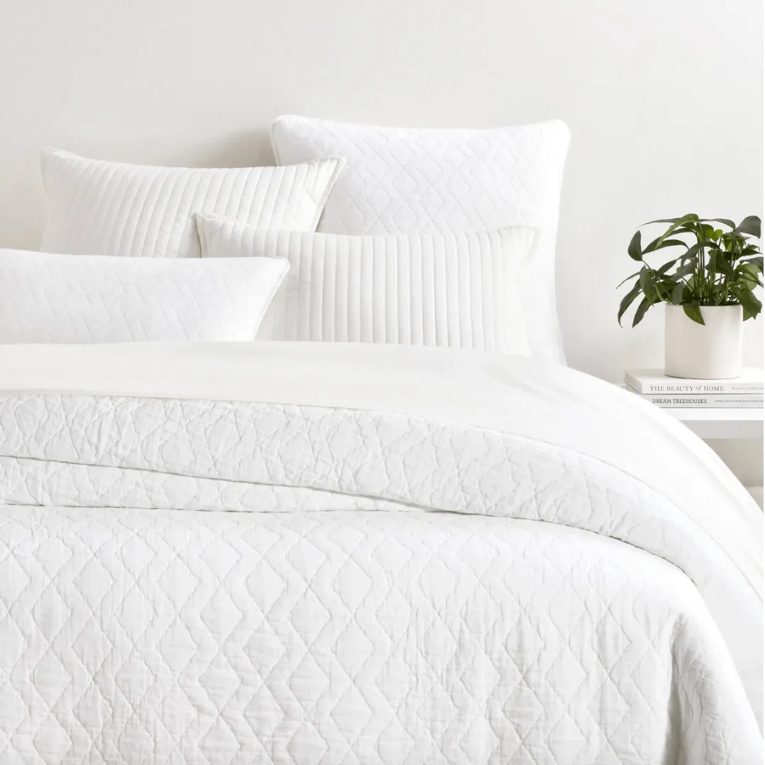 Birdie White Quilted Coverlet