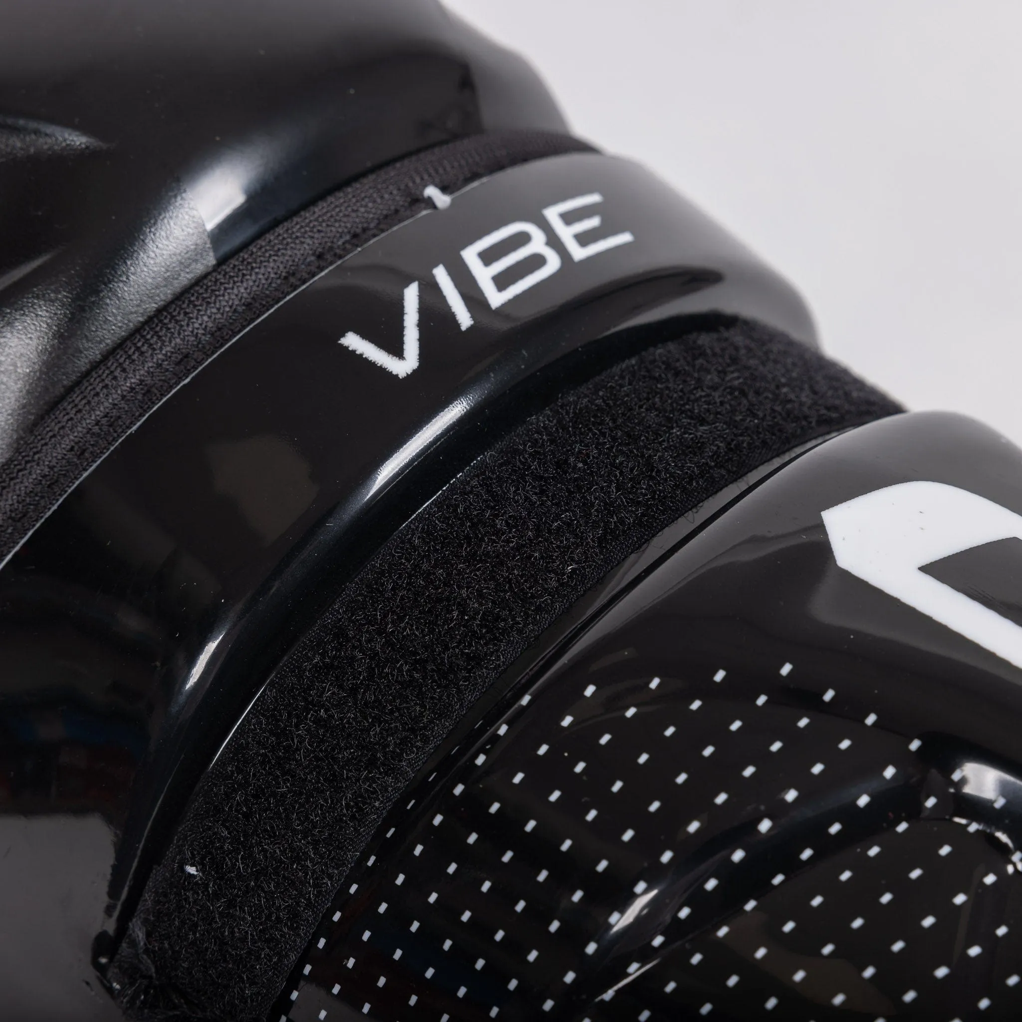 CCM Jetspeed Vibe Junior Hockey Shin Guards - (2023)