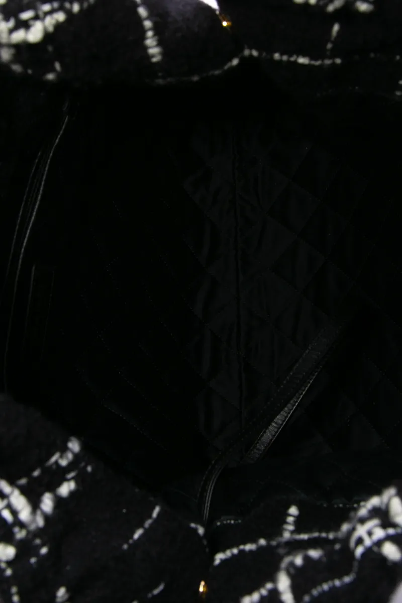 Chanel 22 Bag