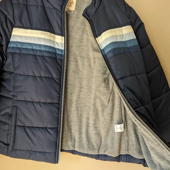 Chaser Navy Quilted Puffer Jacket size medium