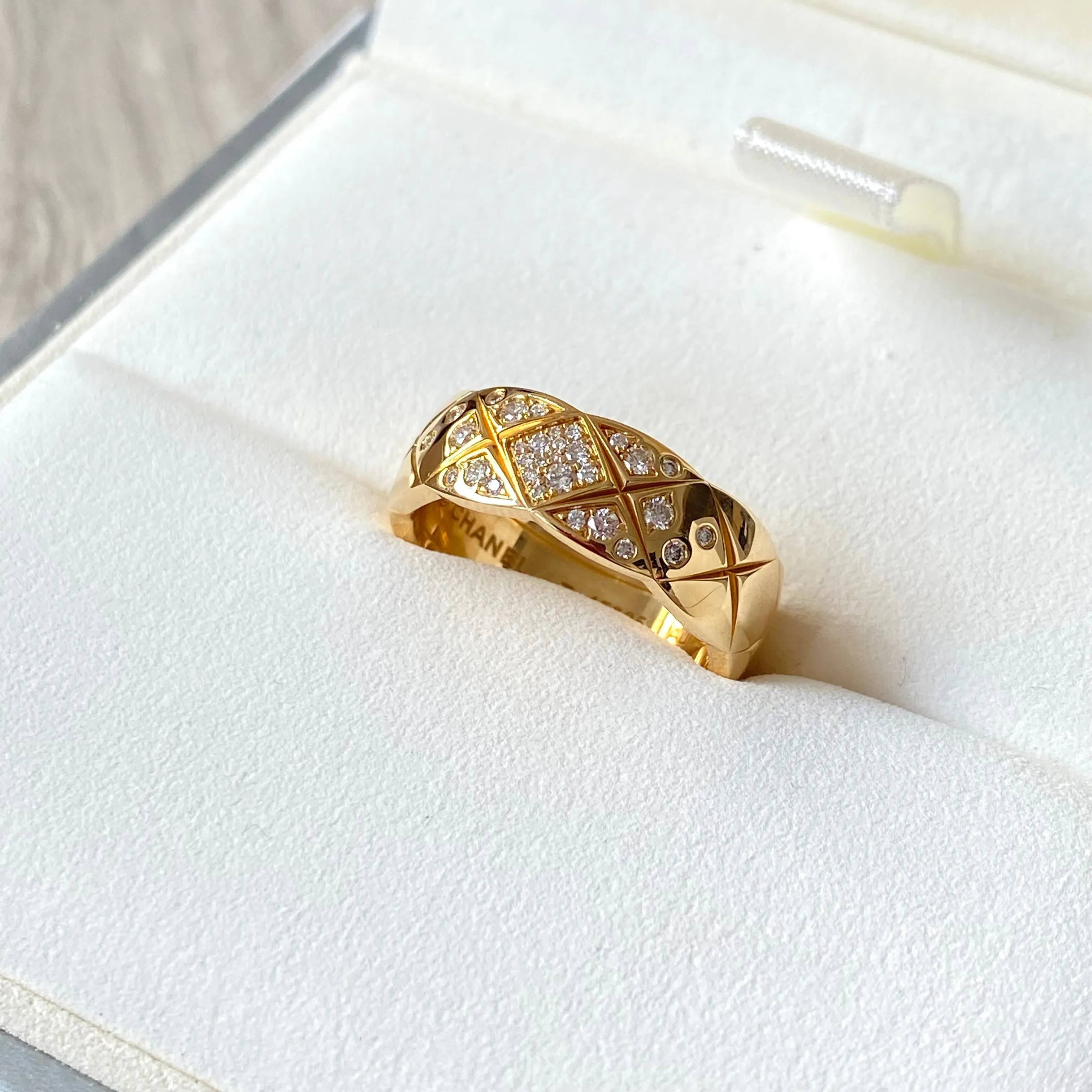 Coco Crush Diamond Ring 18k Yellow Gold Sz 53