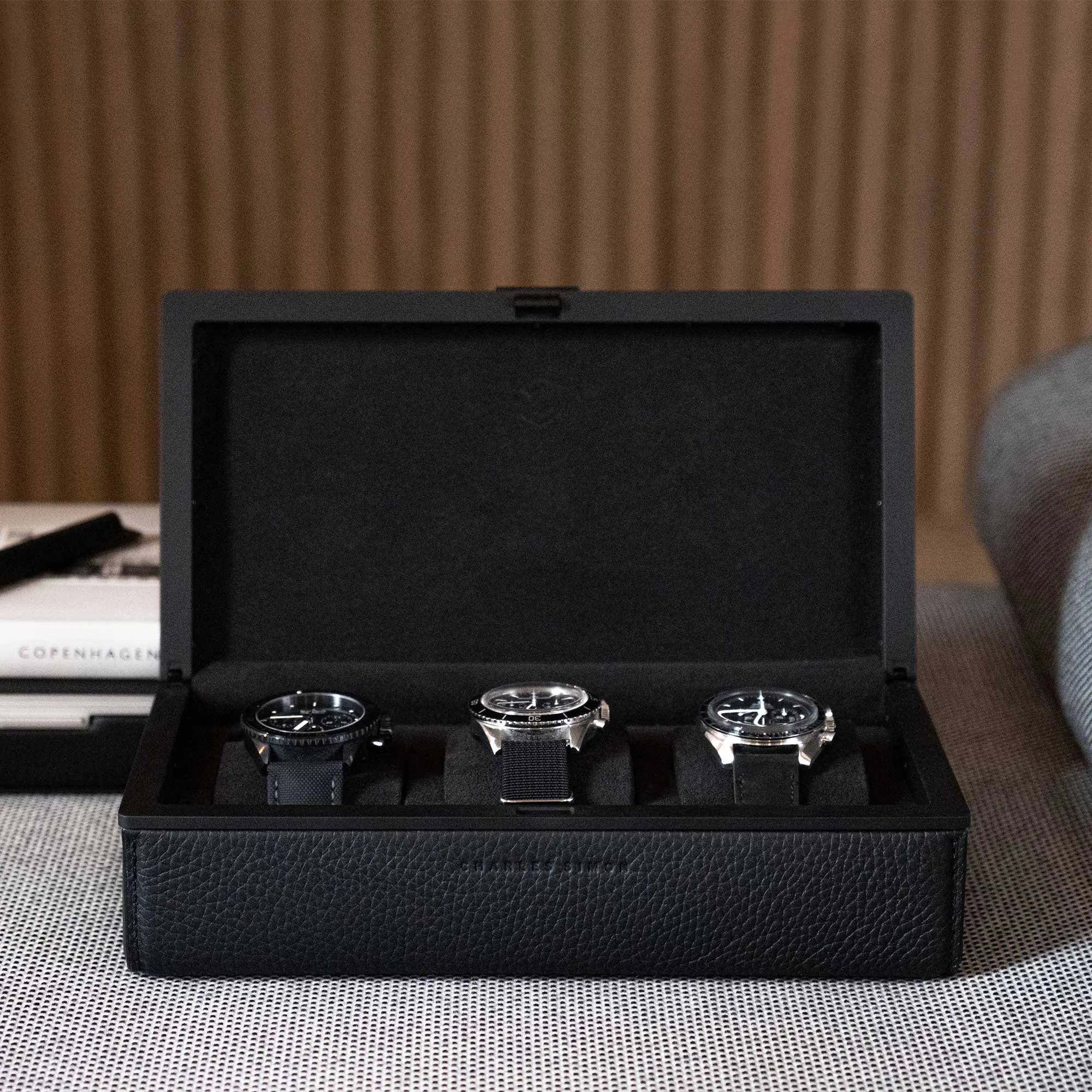 EATON 3 WATCH CASE - BLACK / BLACK