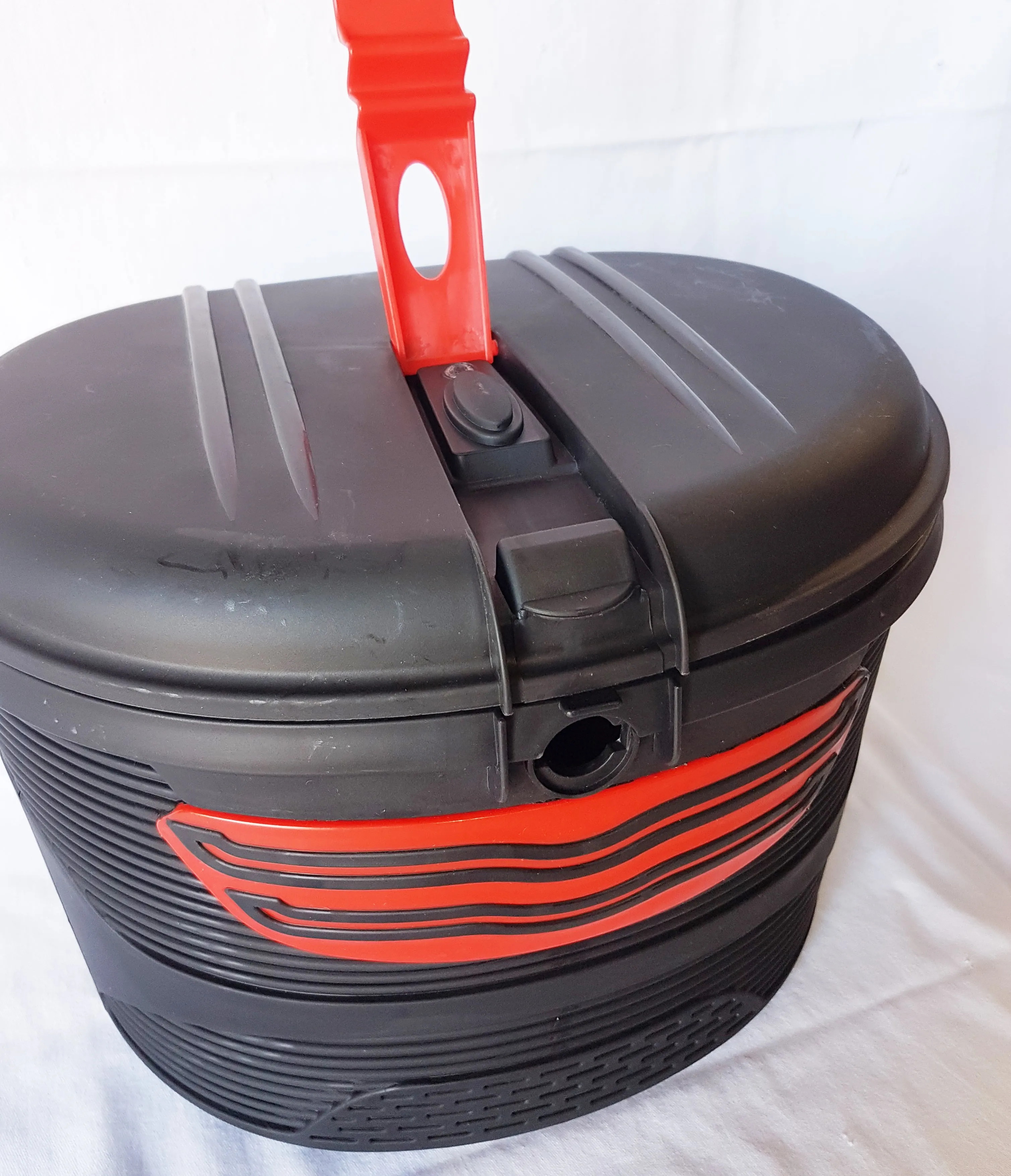 FBS02 LOCKING FRONT CARRY BASKET HARD SHELL PLASTIC FOR MOBILITY SCOOTER