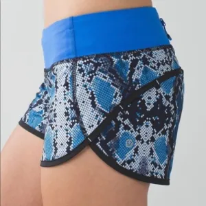 Lululemon Blue Snakeskin Speed Up Shorts Lined Size 2 Running Athletic