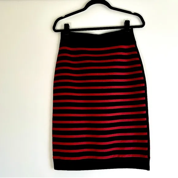 Marc Jacobs Red Black Stripe Wool Knit Skirt Size Small NWT