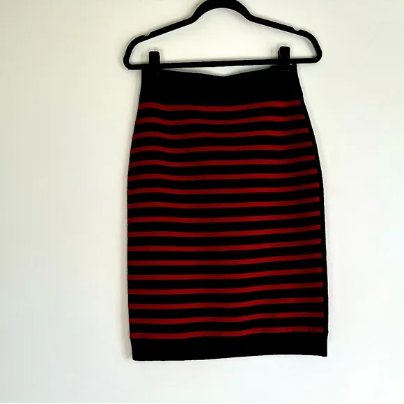 Marc Jacobs Red Black Stripe Wool Knit Skirt Size Small NWT