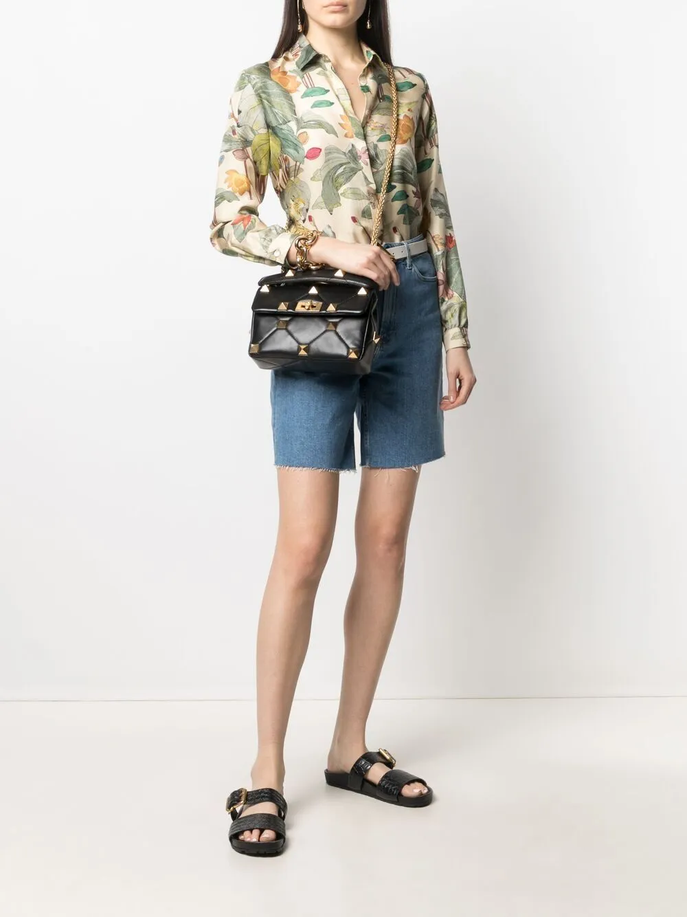 Medium Roman Stud Shoulder Bag