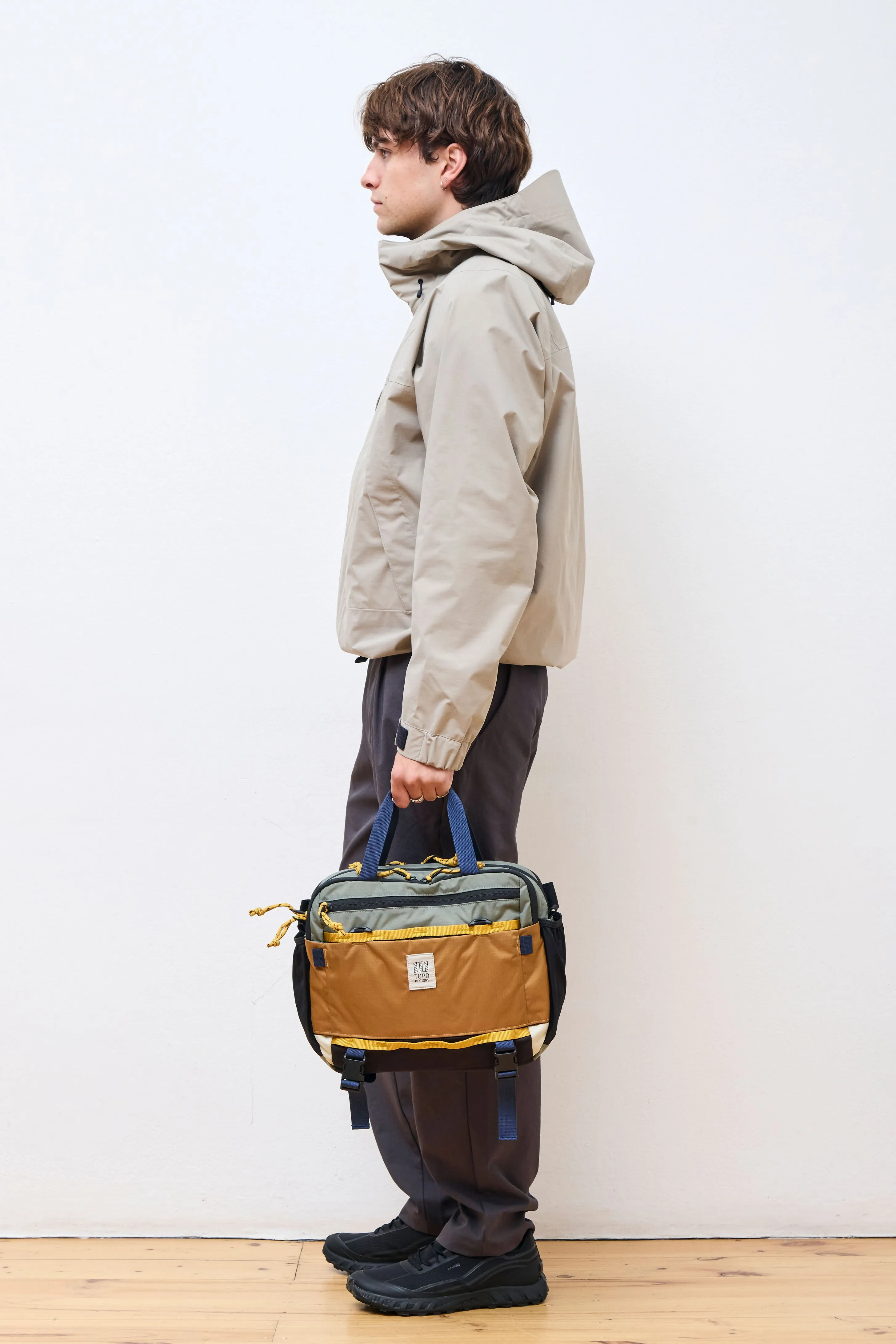 Mountain Cross Bag Beetle/Khaki
