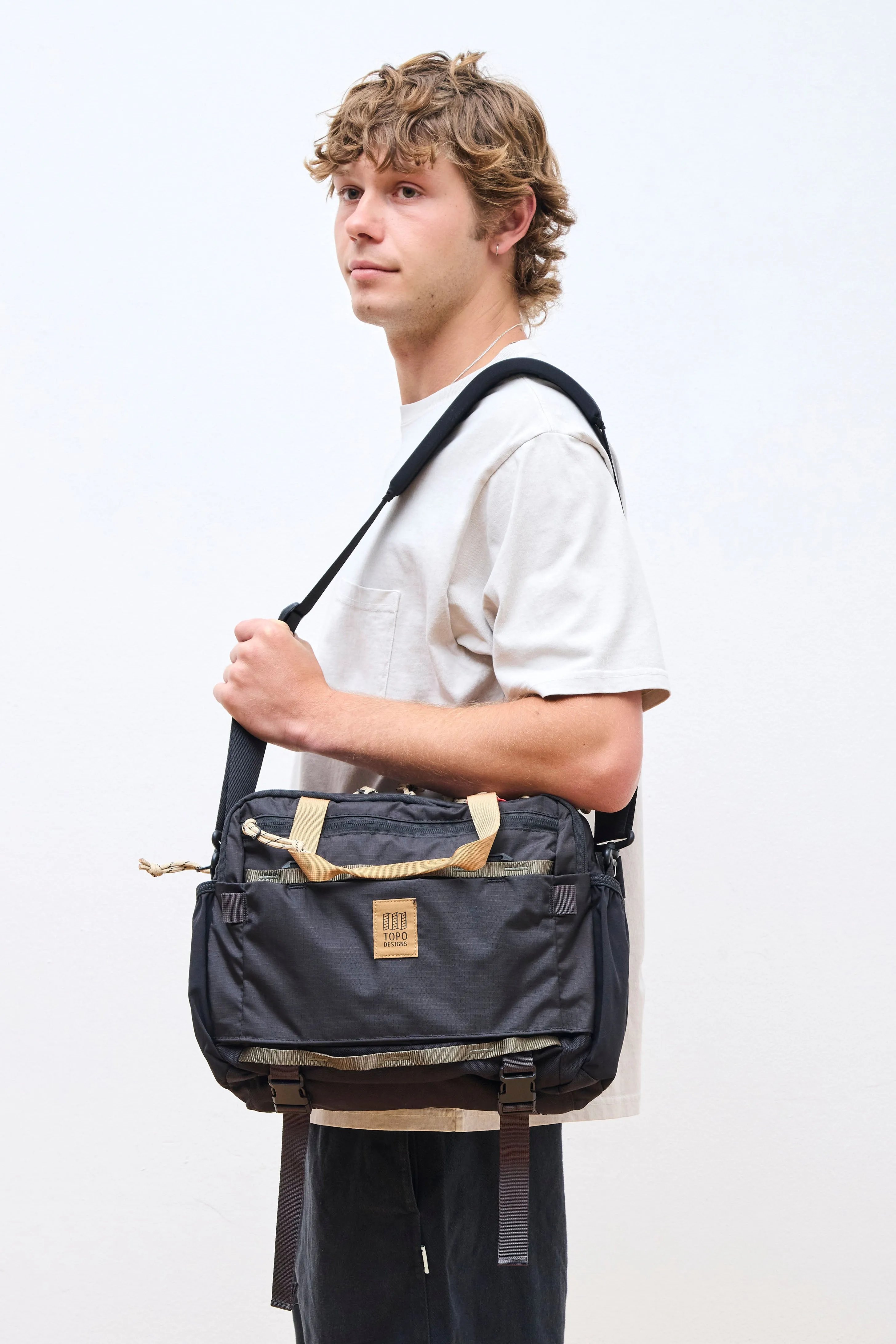 Mountain Cross Bag Black/Neutral