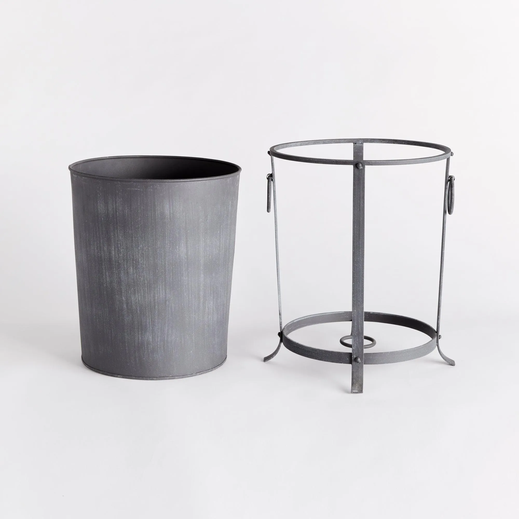 Oberon Planter Medium