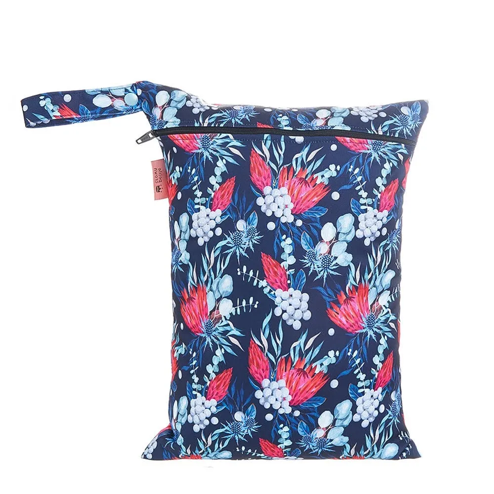 Petite Crown Wet Bag, Medium