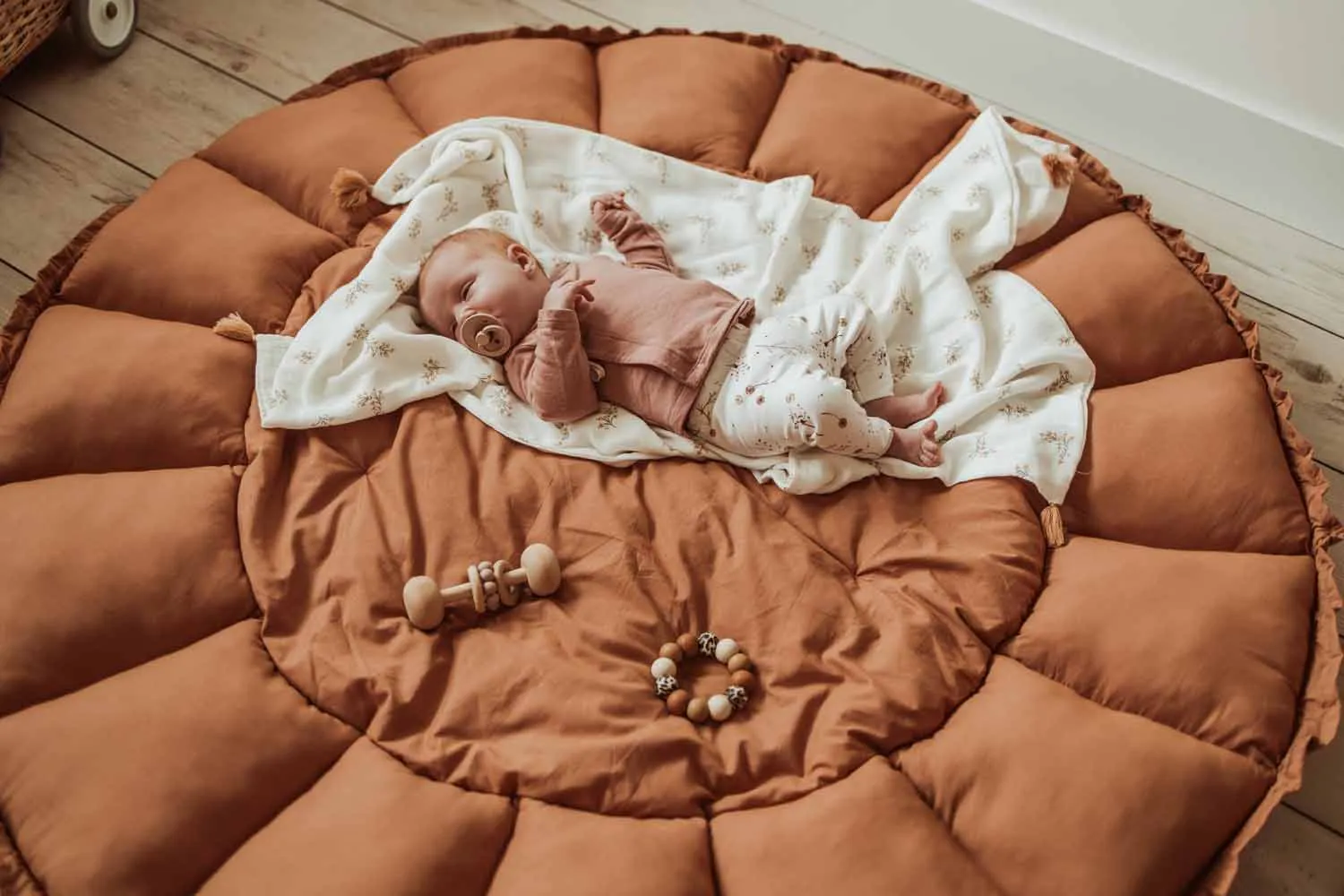 Play&Go Bloom Tawny Brown organic babymat (Min of 1, multiples of 1)
