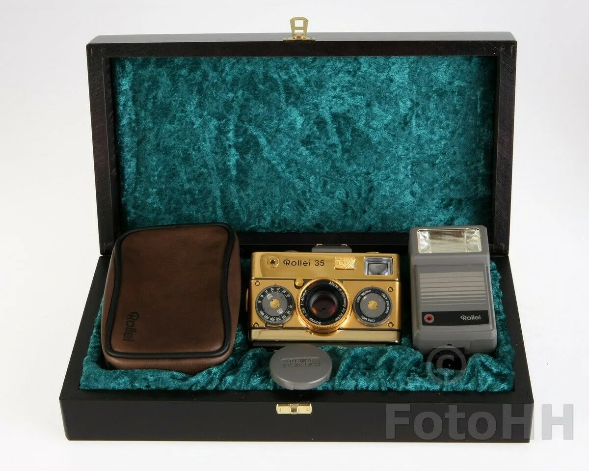 Rollei 35 Classic Gold 75th Anniversary Limited Edition with Sonnar 2,8/40mm Lens