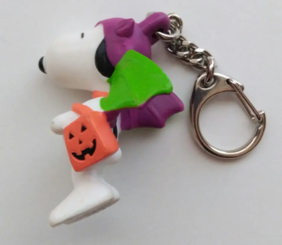 Snoopy Keychain Coat Clip Halloween Bat