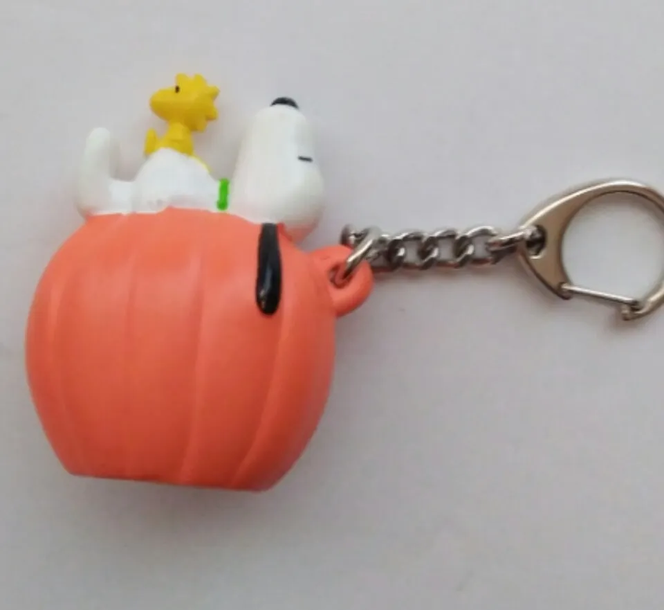 Snoopy Keychain Coat Clip Halloween Pumpkin