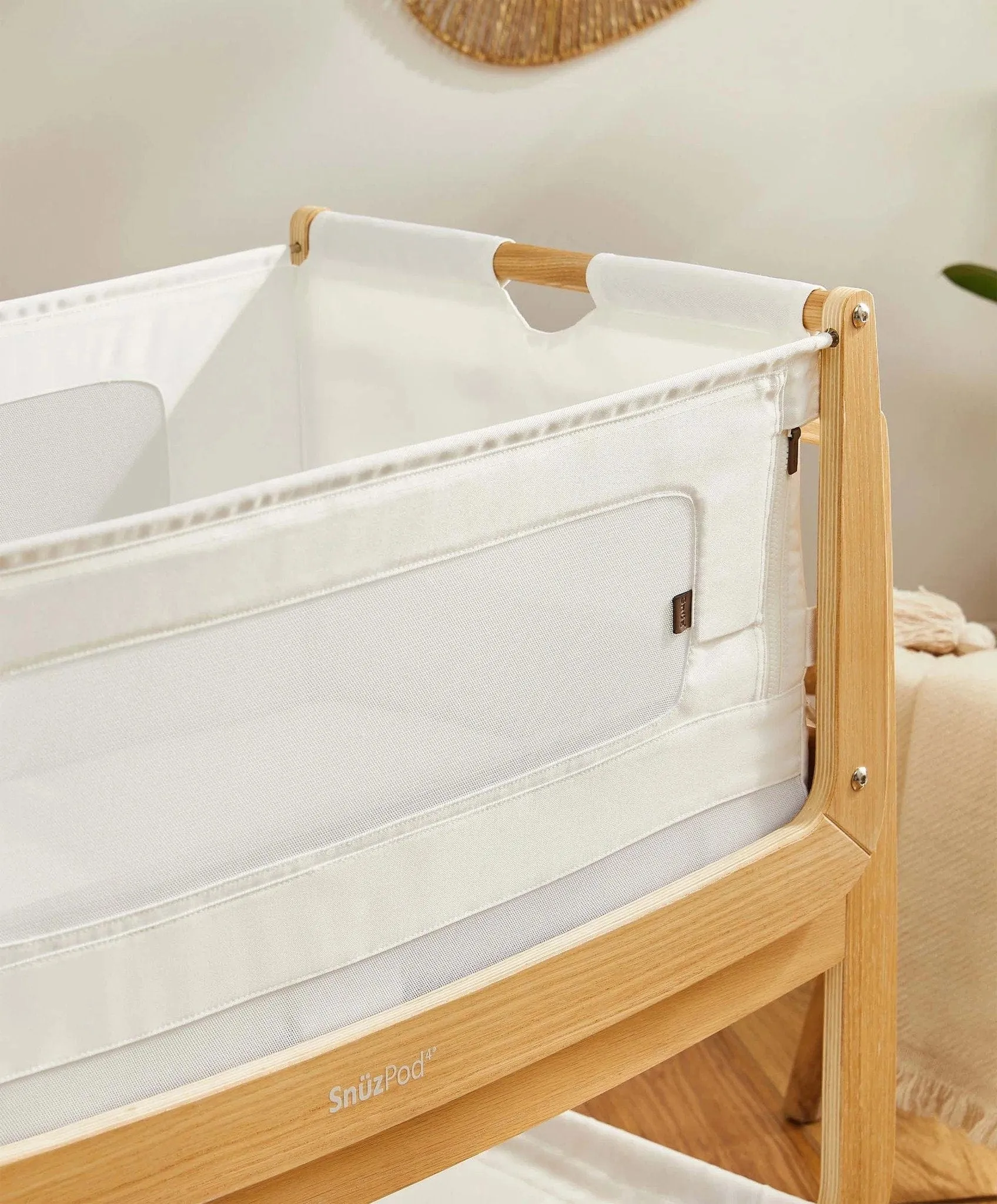 SnuzPod 4 Bedside Crib - The Natural Edit Oak