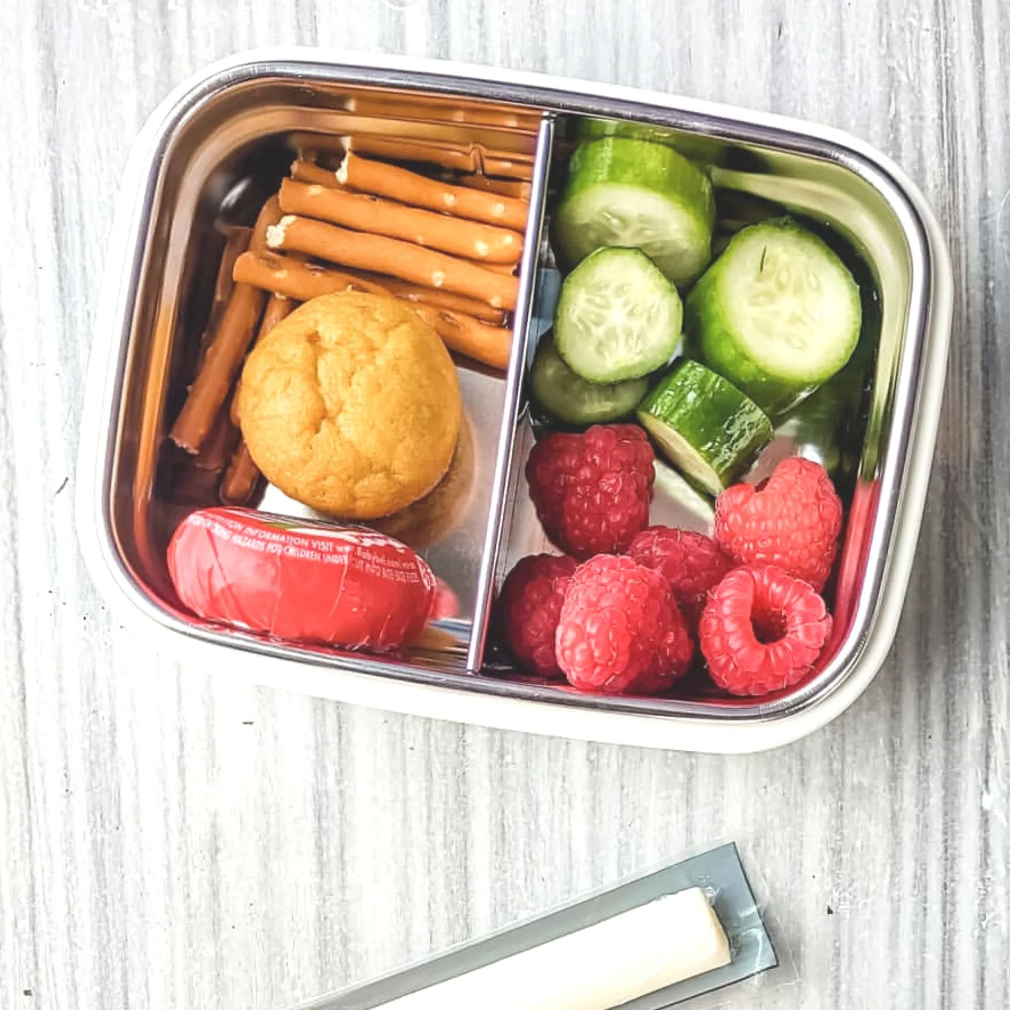 Stainless Divided Snackbox / 11 oz