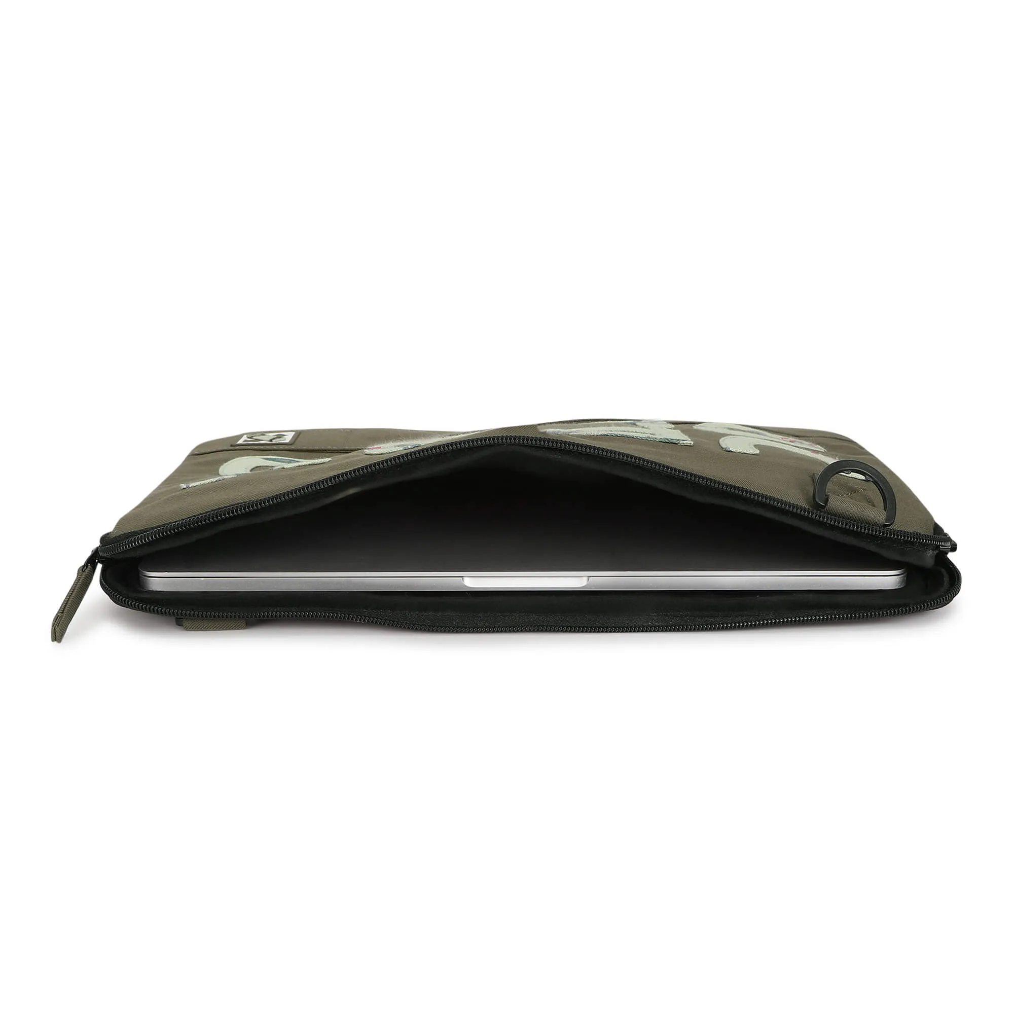 UPCYCLED 254.10 STATEMENT LAPTOP SLEEVE