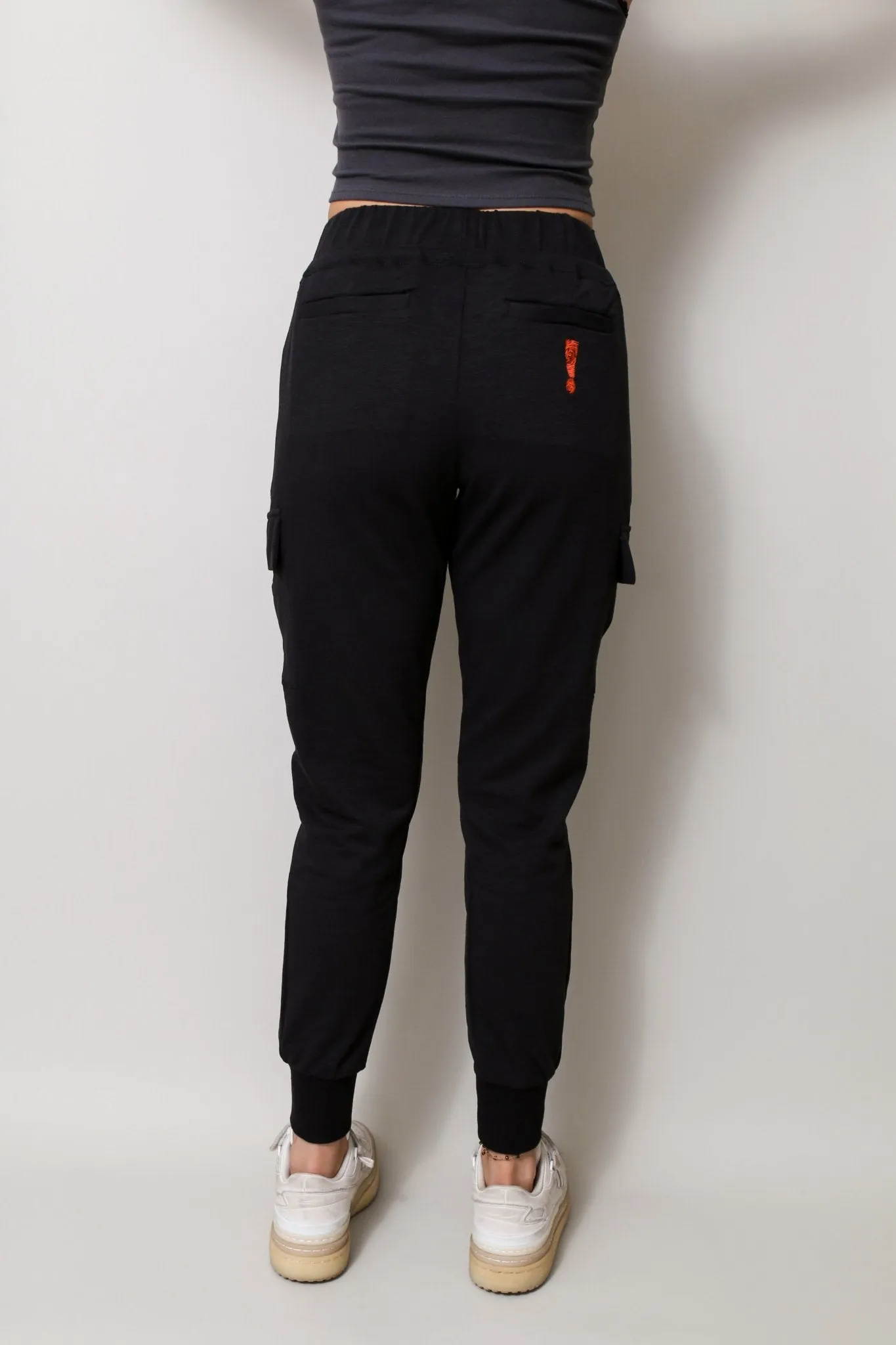 WOMEN'S 6 POCKET PANT