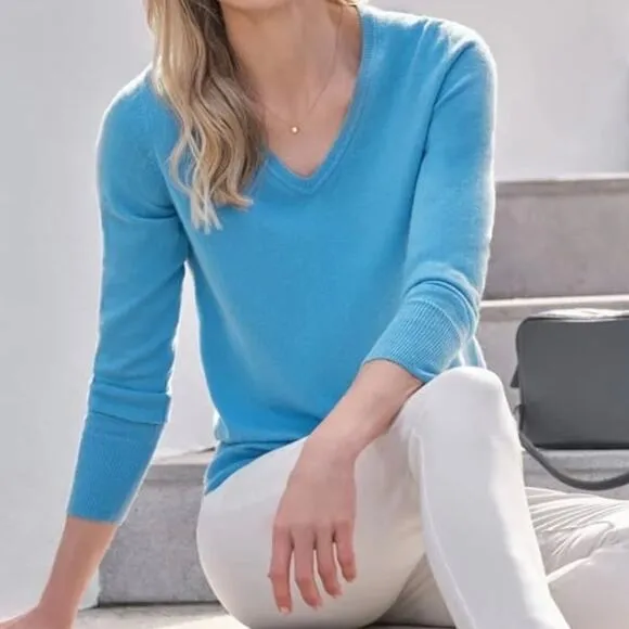 Woolovers Womens Wool Cashmere Blend V-Neck Sweater Medium Azure Blue